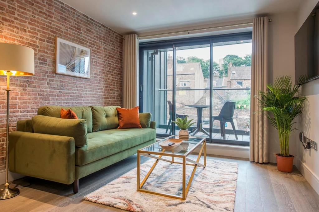 The Quadrant - The Palm Suite — photo 1