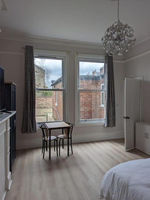 Stylish York Studio photo 2