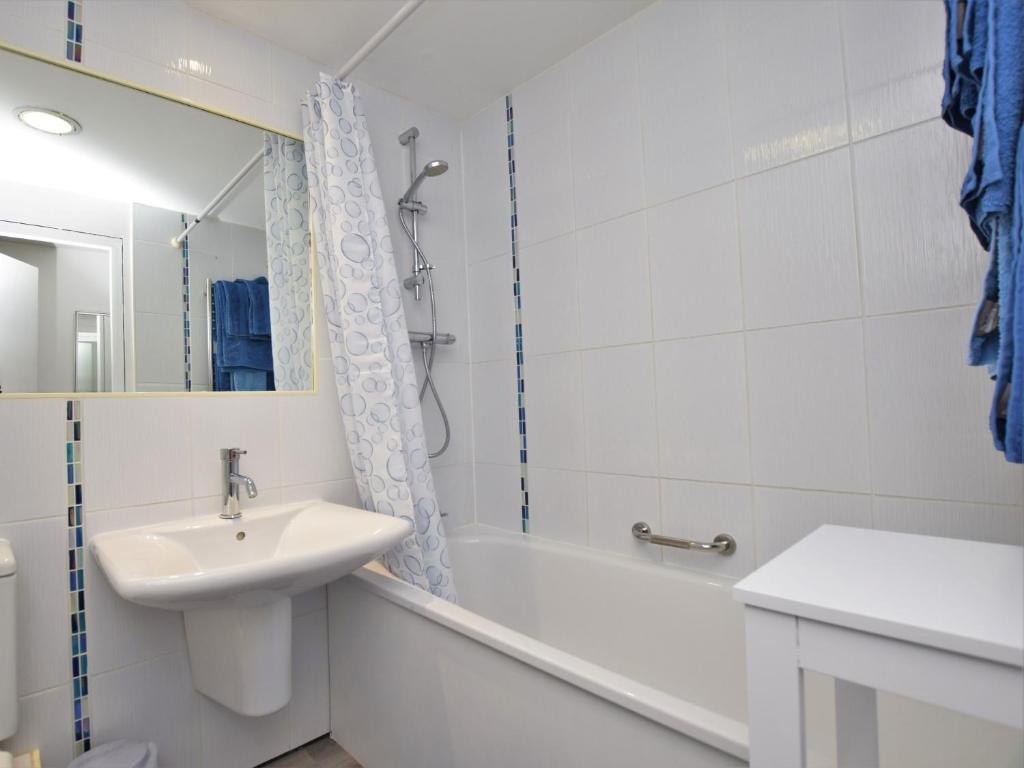1 Bed in Westward Ho oc-npebb photo 3
