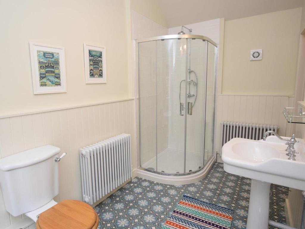 1 Bed in Stoke Abbott oc-50885 photo 3