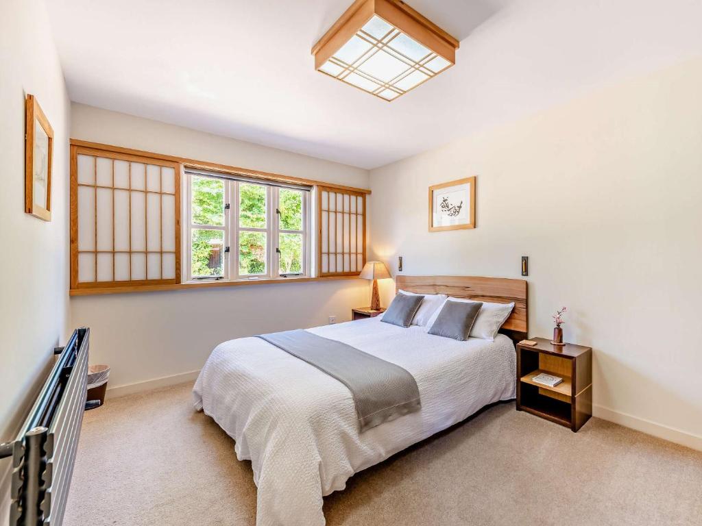 1 Bed in Chichester oc-77402 photo 2