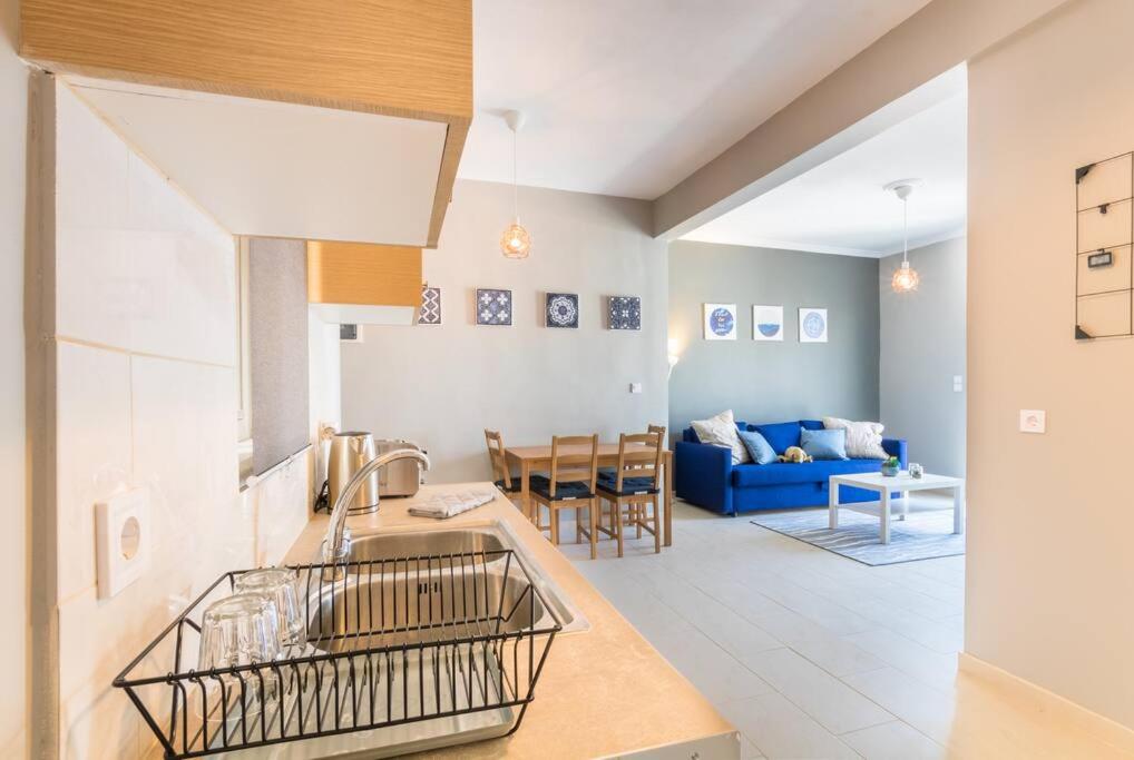 A modern and spacious flat in Gazi photo 2