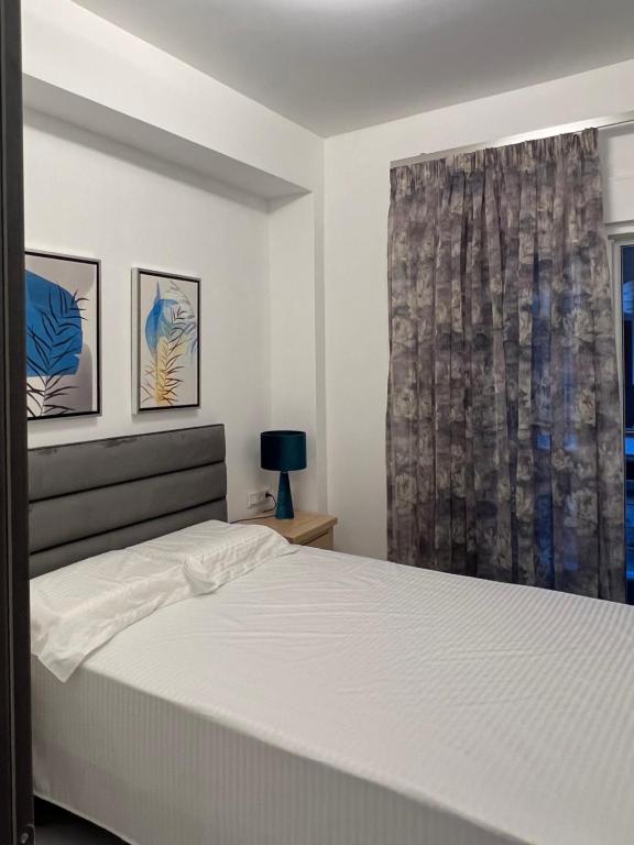 Seafront Lux Apartment photo 2