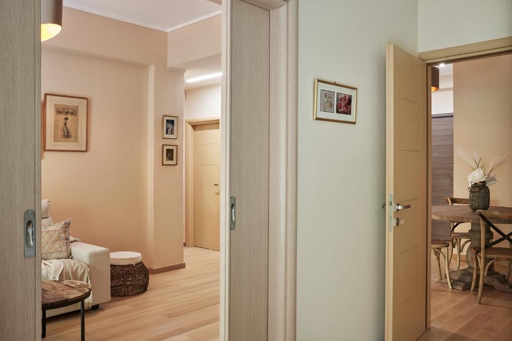 Booking.com: Hotels in Athens. Book your hotel now! photo 3