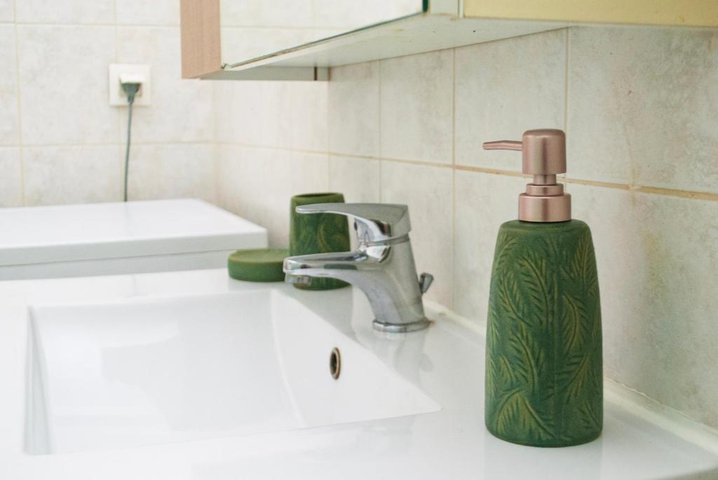 Booking.com: Hotels in Athens. Book your hotel now! photo 3