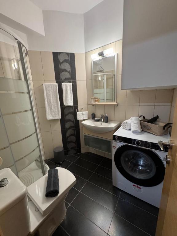 Athens view penthouse with private parking photo 3