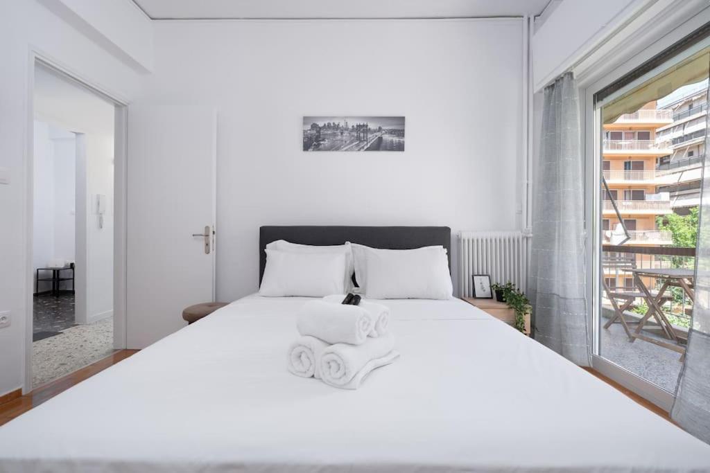 Sea Breeze 2 bedroom Apartment - 10 min walk to beach — photo 1