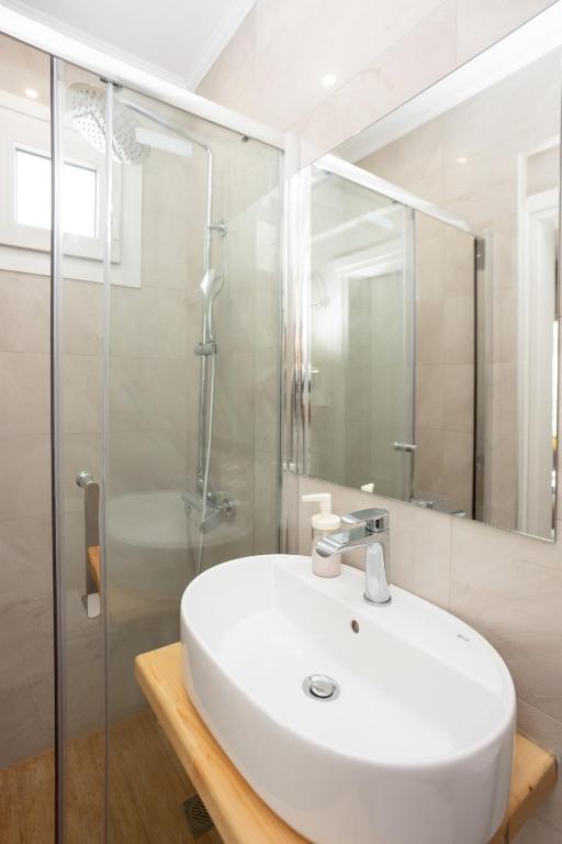 Rooftop Tsimiski Apartment photo 3