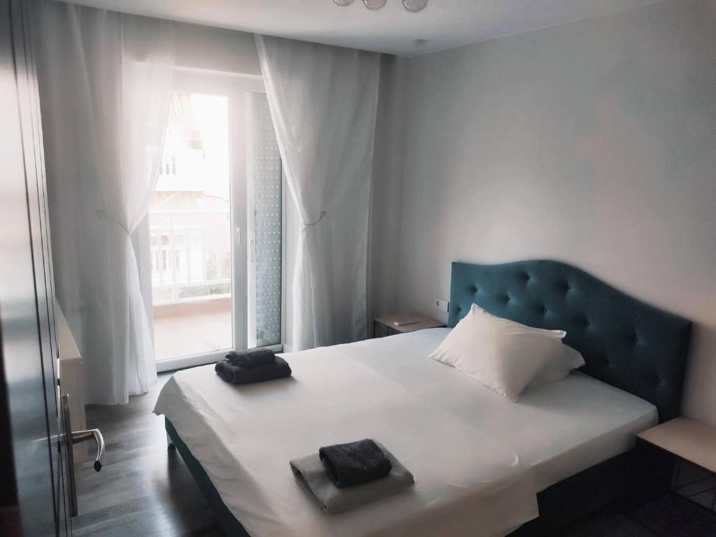 AJ Apartment photo 2