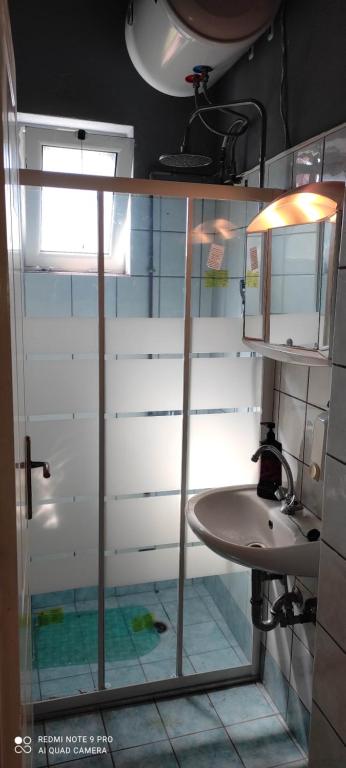 Γκαρσονιέρα για δύο ! photo 3