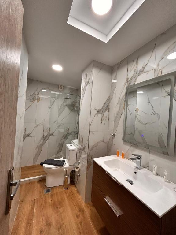 THE LITTLE PARIS OF ATHENS by Gela photo 3