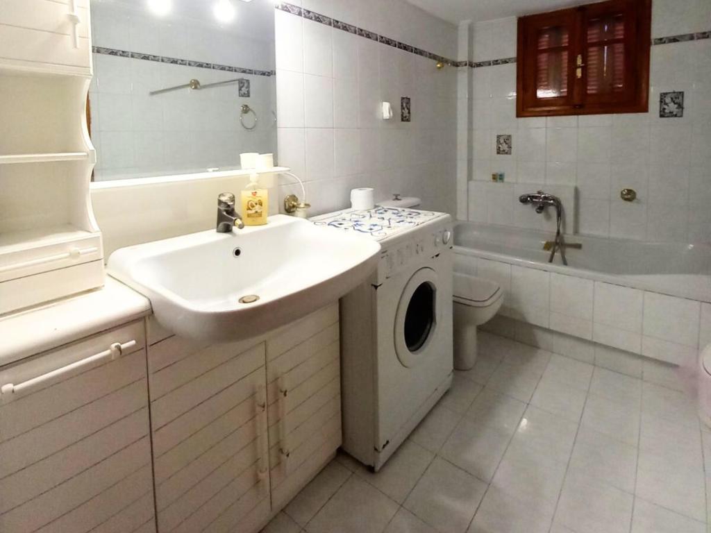 Coastal Oasis Villa photo 3