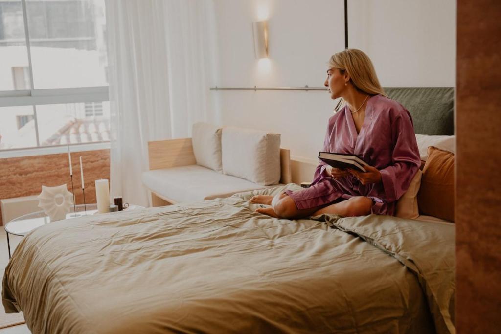 Ermou 18 Private Jacuzzi Apartment photo 2