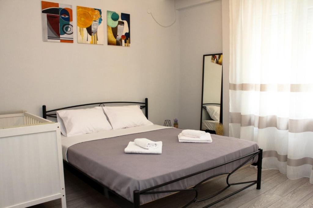 Johnny's apartment — photo 1