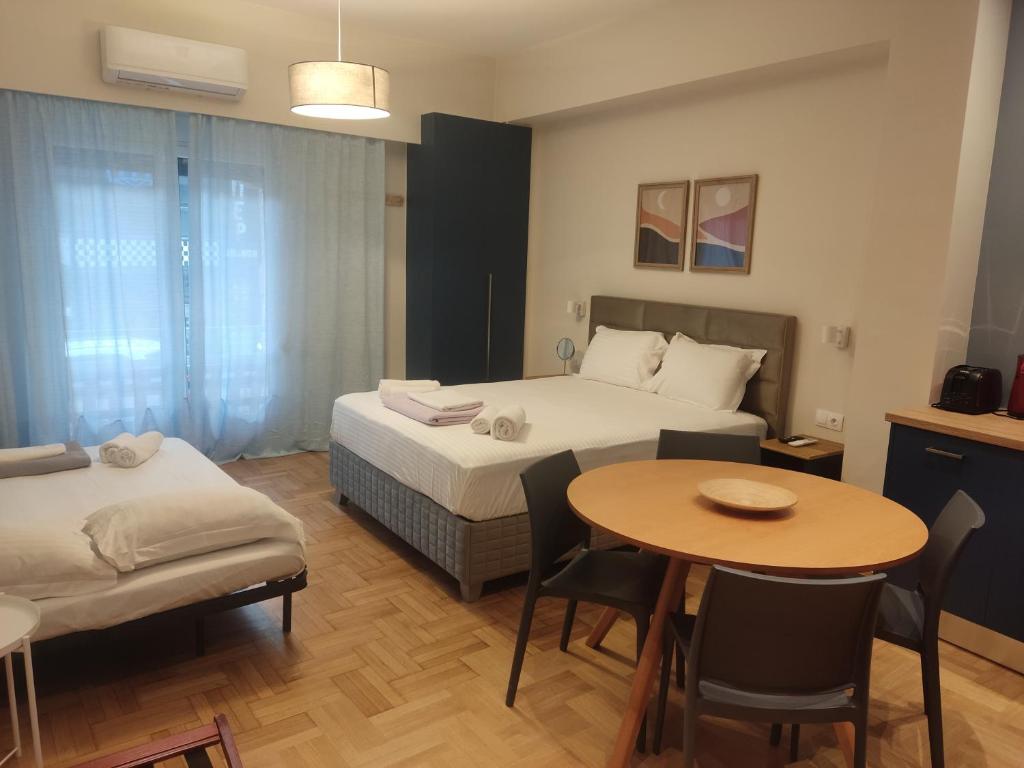 Acropolis Oasis by YHA photo 2