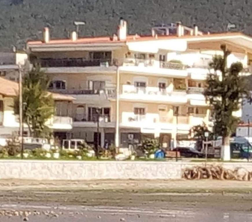 Booking.com: Hotels in Néa Artáki. Book your hotel now! photo 2