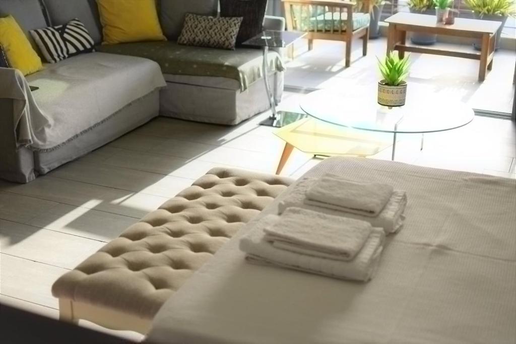 Stylish Boutique Loft With Private Balcony photo 3