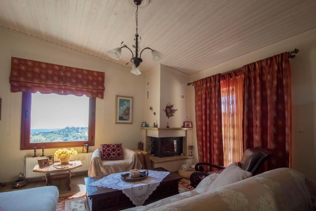 Laconian Collection Ano Chora Vordonia photo 2