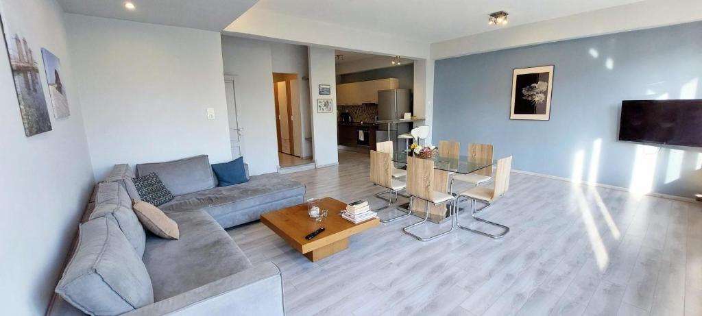 Charming Acropolis view apartment photo 2