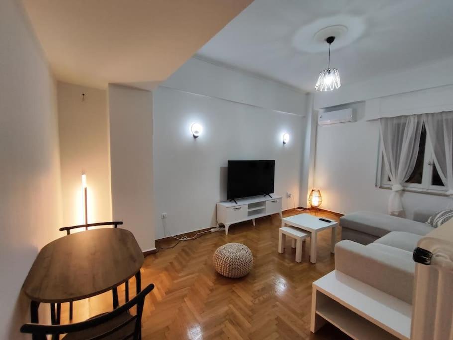 A Very Friendly and Central Home — photo 1