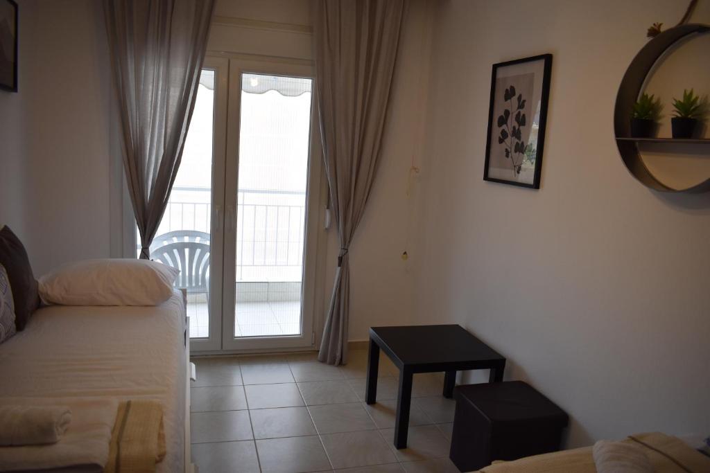 Comfy by the sea photo 2