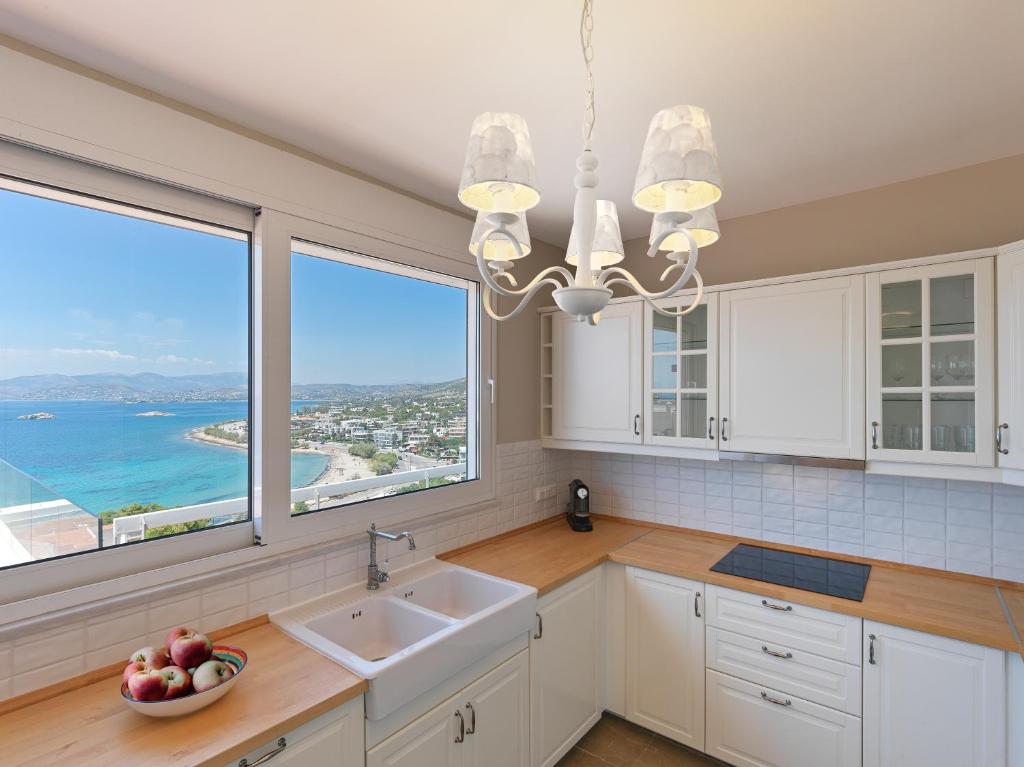 Booking.com: Hotels in Saronida. Book your hotel now! photo 2