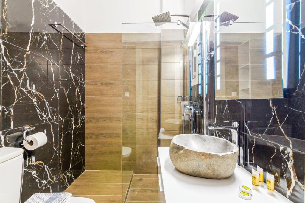 Booking.com: Hotels in Athens. Book your hotel now! photo 3