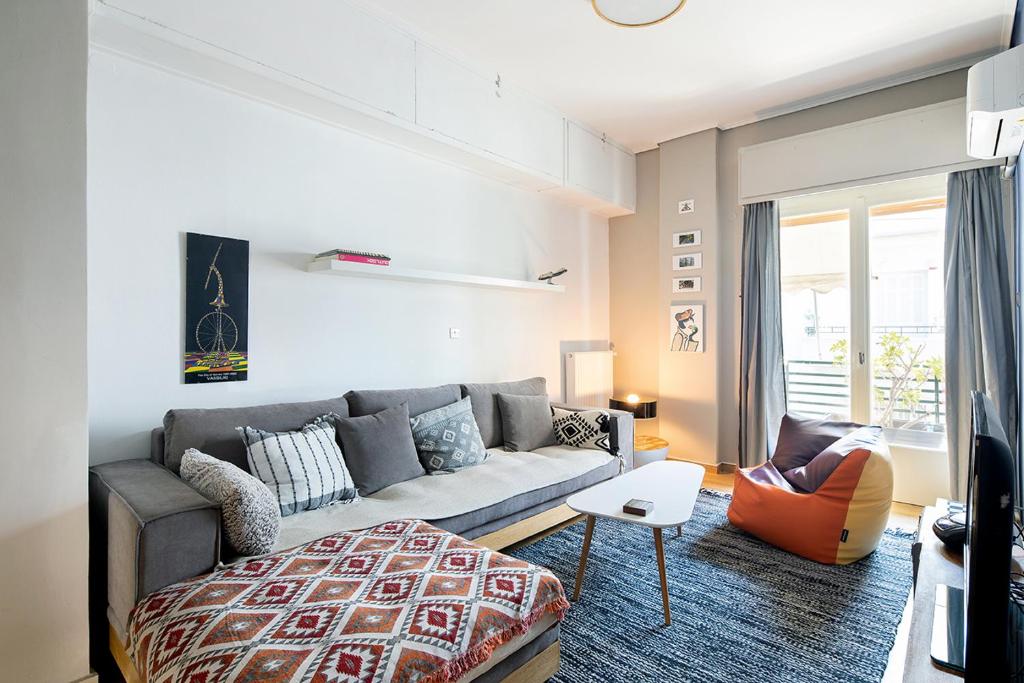 Olympic Mets Apartment photo 2