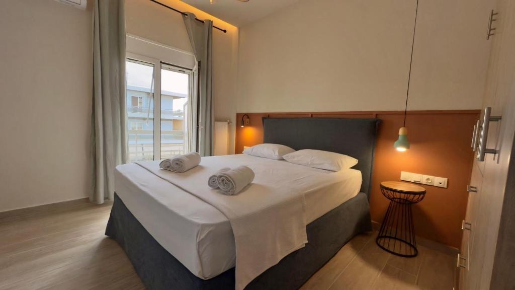 Nicolas Home photo 2