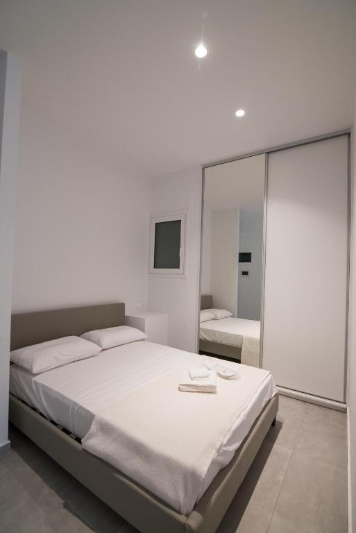 Arie Central Apartments by Live & Travel photo 2