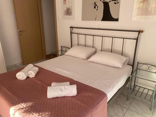 Aphrodite-Recently Renovated Modern Apartment — photo 1