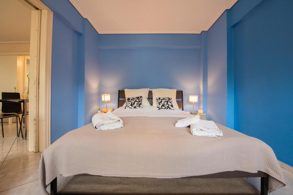 Garden-view apartment photo 2