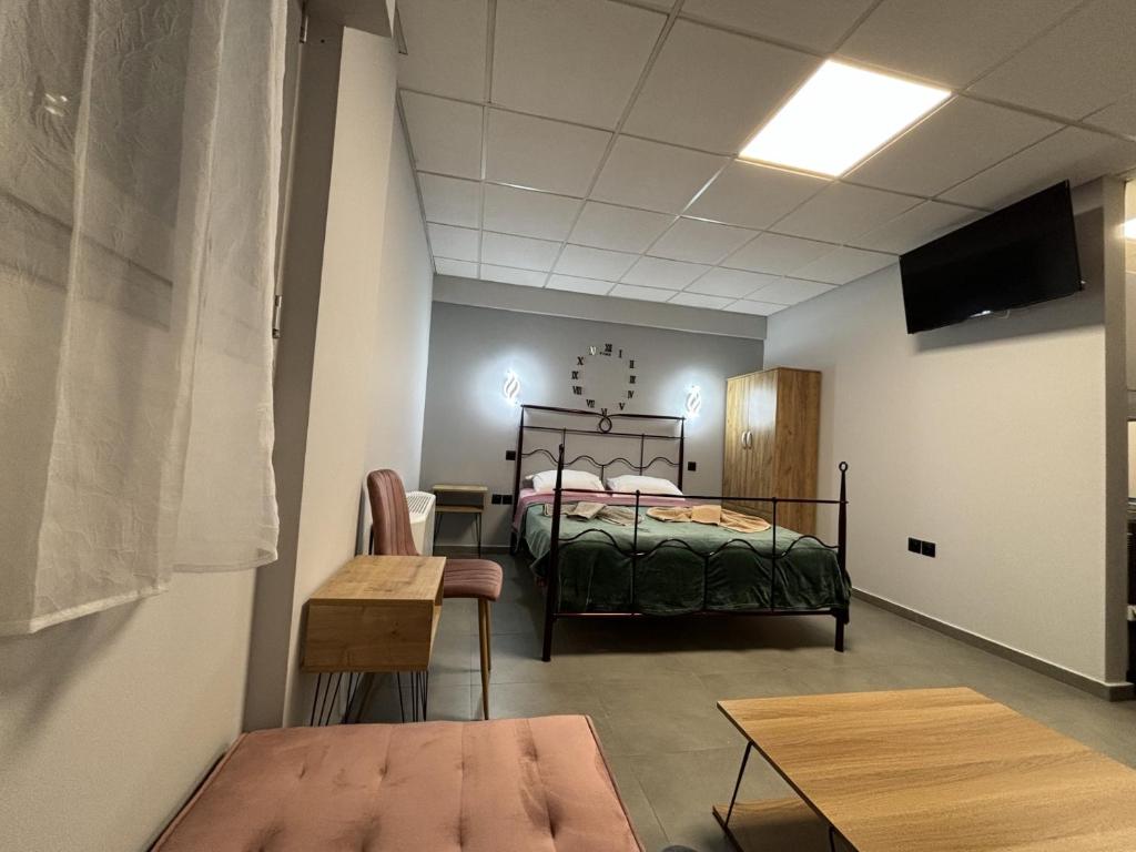 JORDANS ROOM 13 photo 2