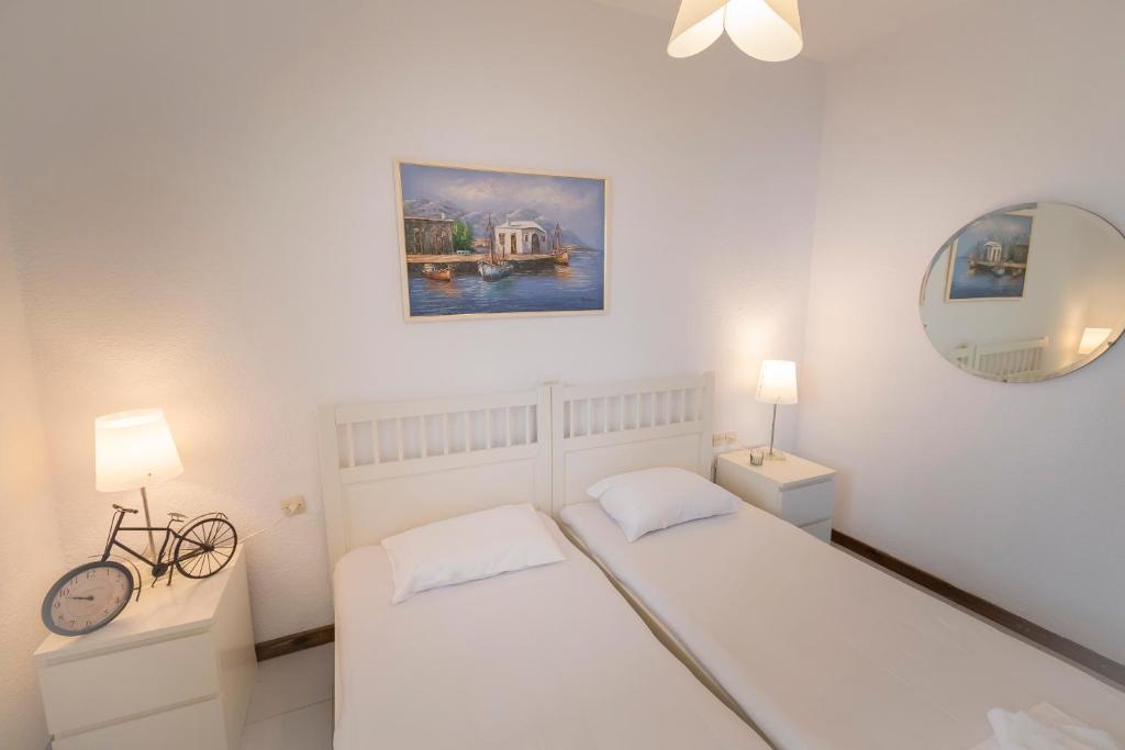 Aphrodite Apartment by RentalsPro Services - Kalives Halkidiki photo 3