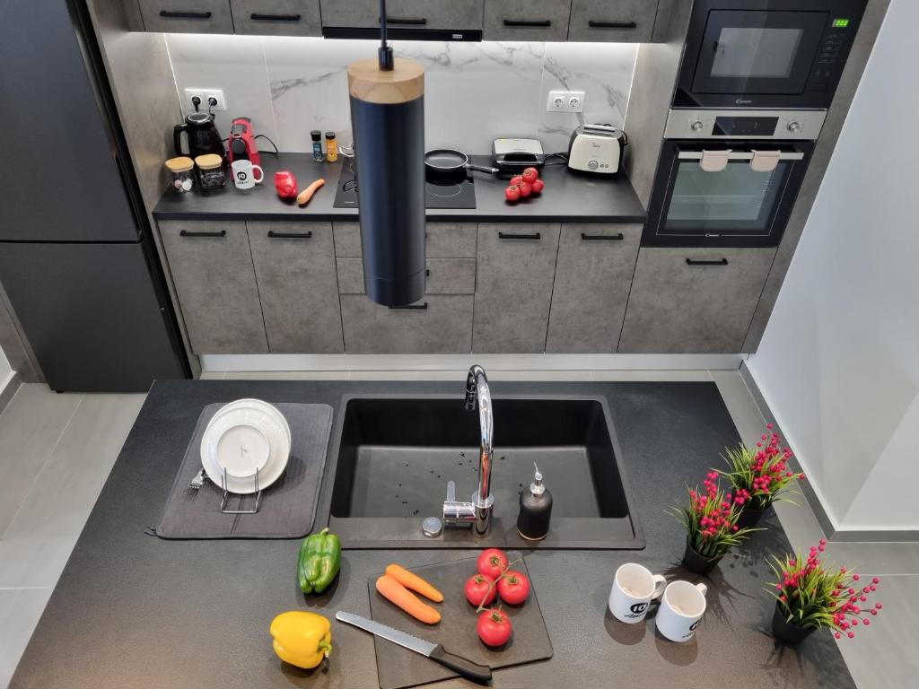 10 Apartments & Suites Athens photo 3