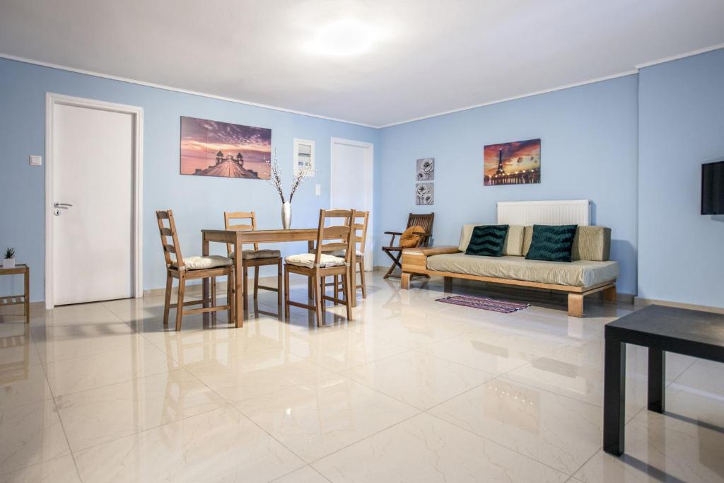 Booking.com: Hotels in Saronida. Book your hotel now! photo 2