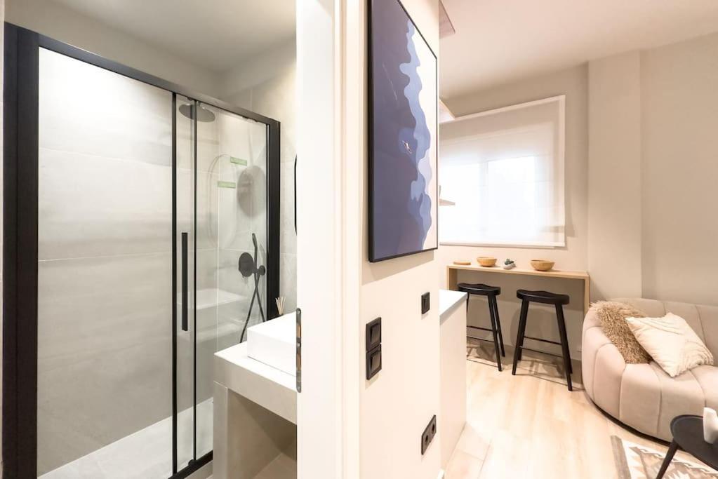 Athenian Luxe & Cozy Studio photo 3