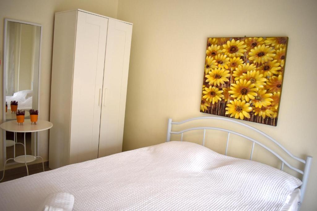 Booking.com: Hotels in Nea Kalikratia. Book your hotel now! — photo 1