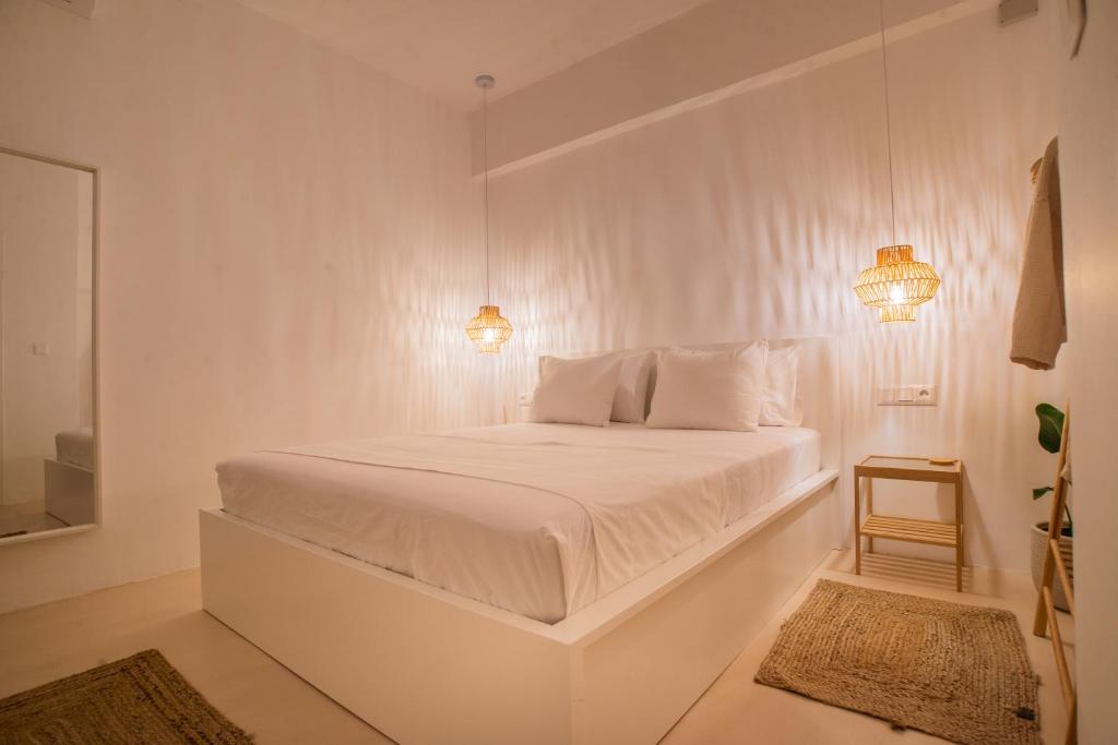 Private Jacuzzi & Acropolis View - The Suite photo 2