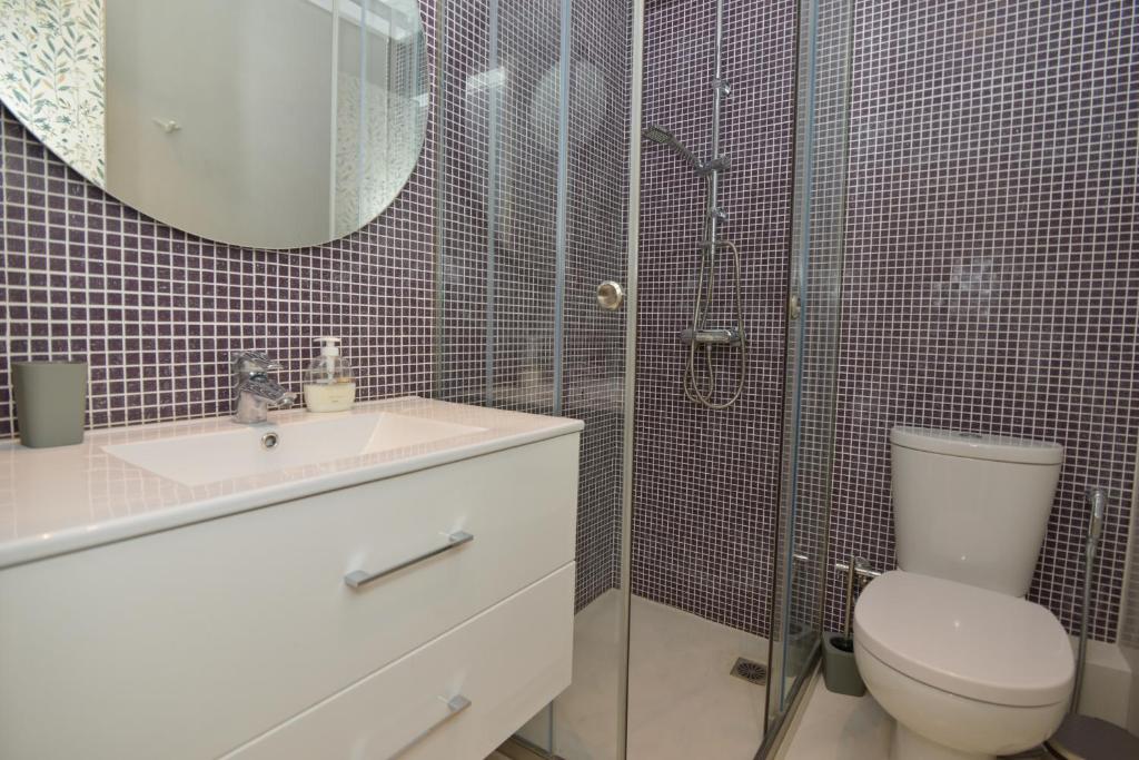 Acropolis area 2 bedroom 2 min from metro Syngrou photo 3