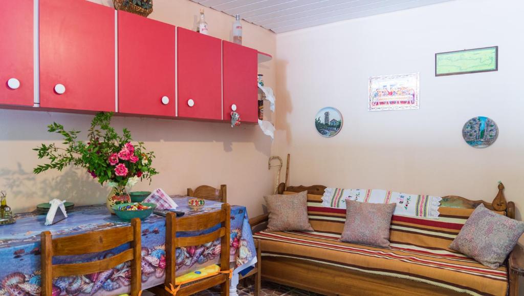 Booking.com: Hotels in Palaiochóra. Book your hotel now! photo 2