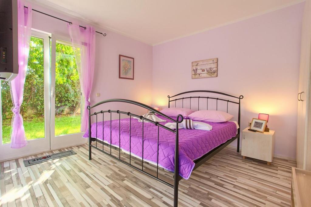 Romantic apartment photo 2