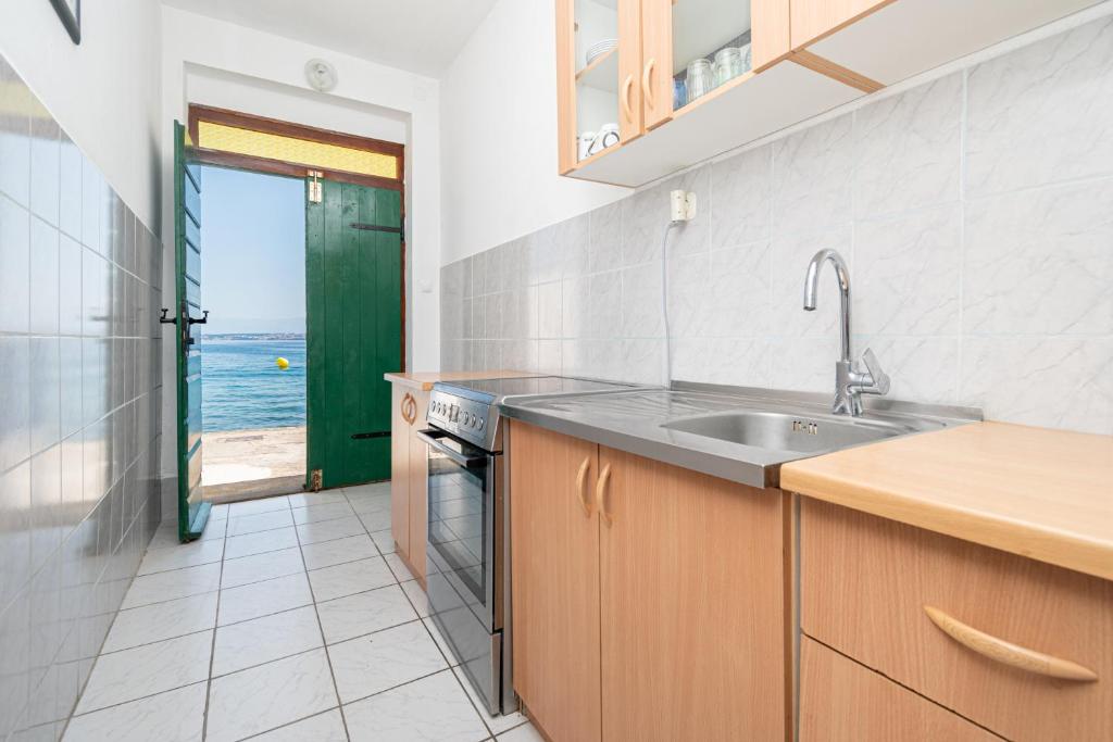 Seaside holiday house Preko photo 3
