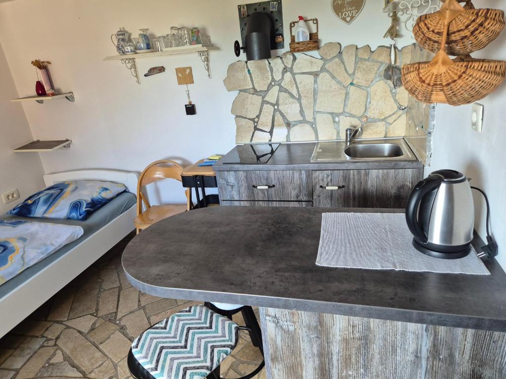 romantic love nest near the beach photo 3