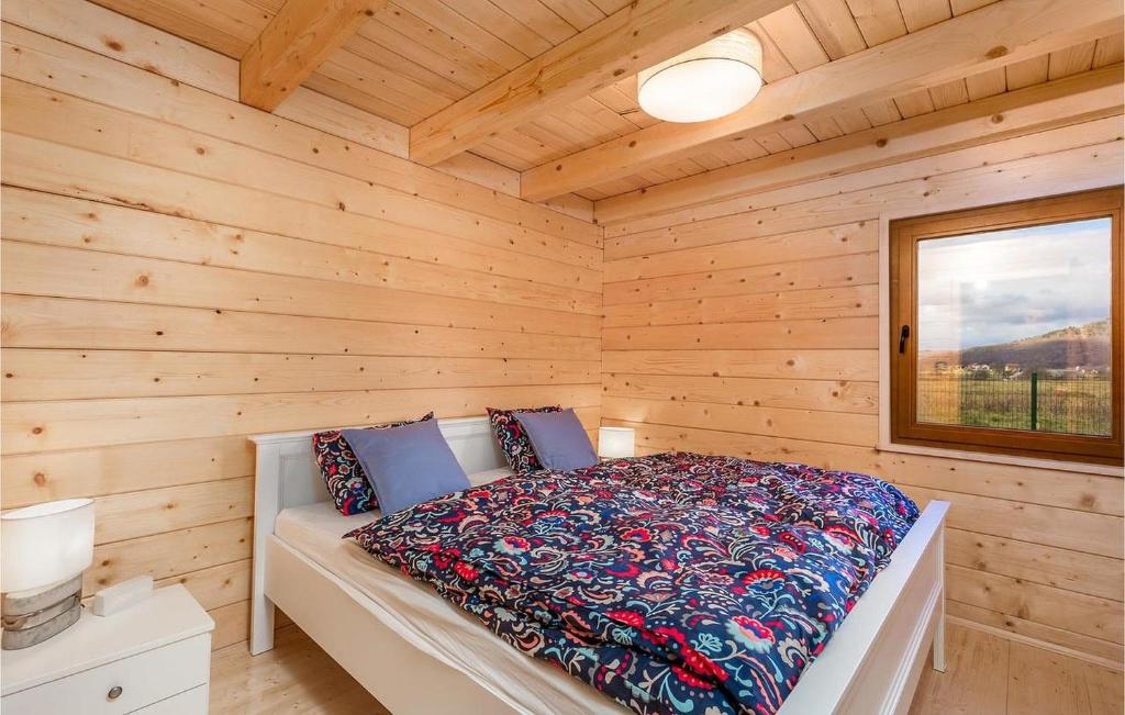 V's place - wooden house with heated pool and outdoor sauna photo 2