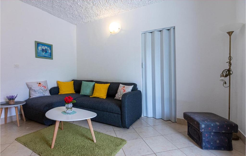 Two-Bedroom Apartment In Klek photo 3