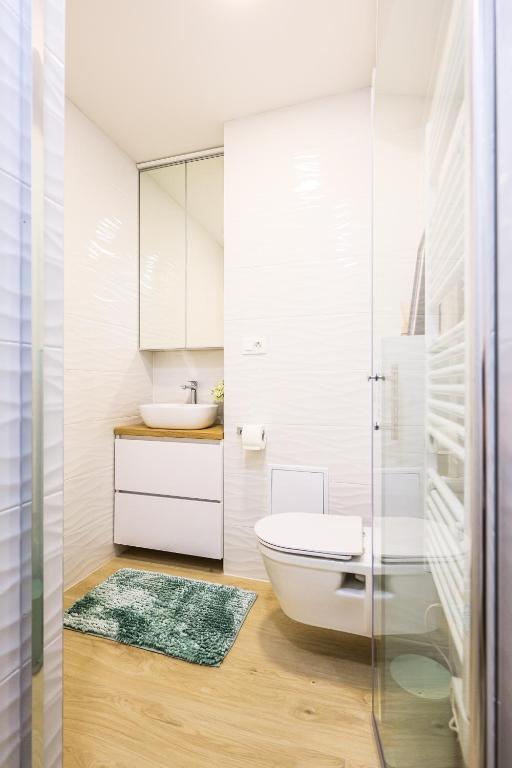 Sea view apartment in the city center with free parking photo 3