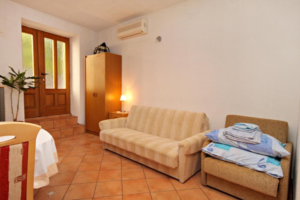 Apartments by the sea Senj - 5570 photo 3