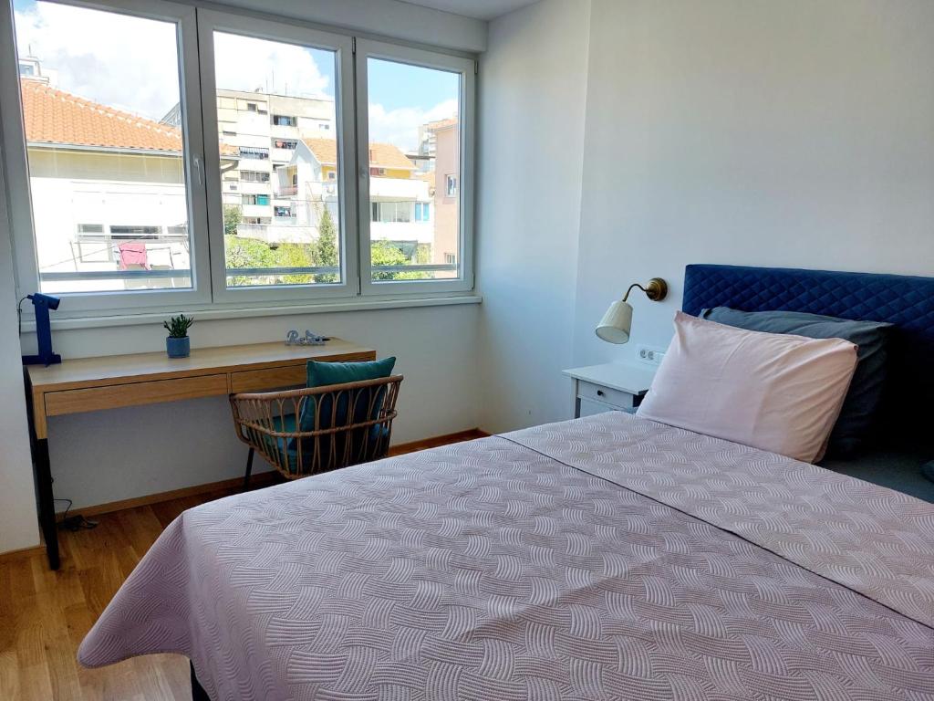 WONDERFUL 2 bedroom apartment 10min walk from center and beach photo 2