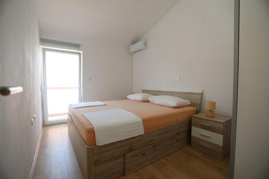 Surf & joy - Croatia vacation rentals seaview apartment photo 2